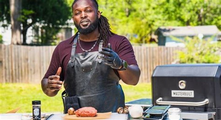Rasheed Philips From American BBQ (Barbeque) Showdown: Age, Wife, Wikipedia, Birthday & Net Worth!