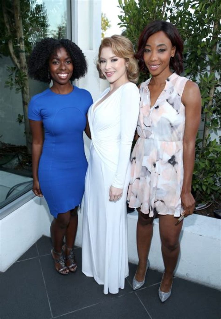 Renee Olstead Bio, Wiki, Age, Height, Spouse, Actress, Movies and Net Worth