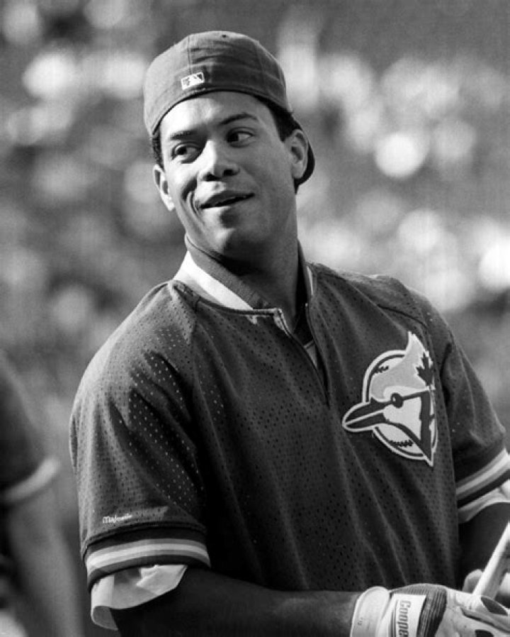 Roberto Alomar’s Net Worth, Biography, Career, Awards, Fact and Life Story