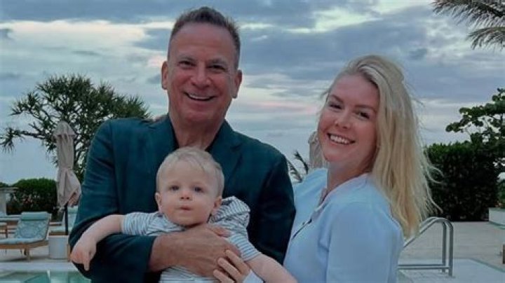 Robyn Hilton: Marriages, Career & Net Worth