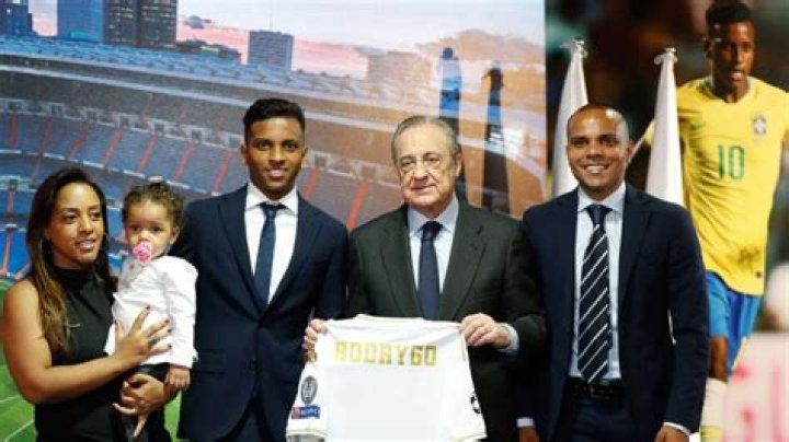 Rodrygo Goes Religion and Parents Eric Batista de And Denise Goes Background