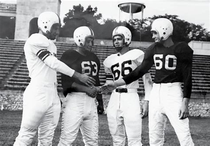 Roy Kidd: Eastern Kentucky Football legend dies at 91