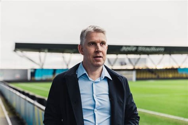 Ryan Giggs Parents: Meet His Dad Danny Wilson And Mom Lynne Giggs