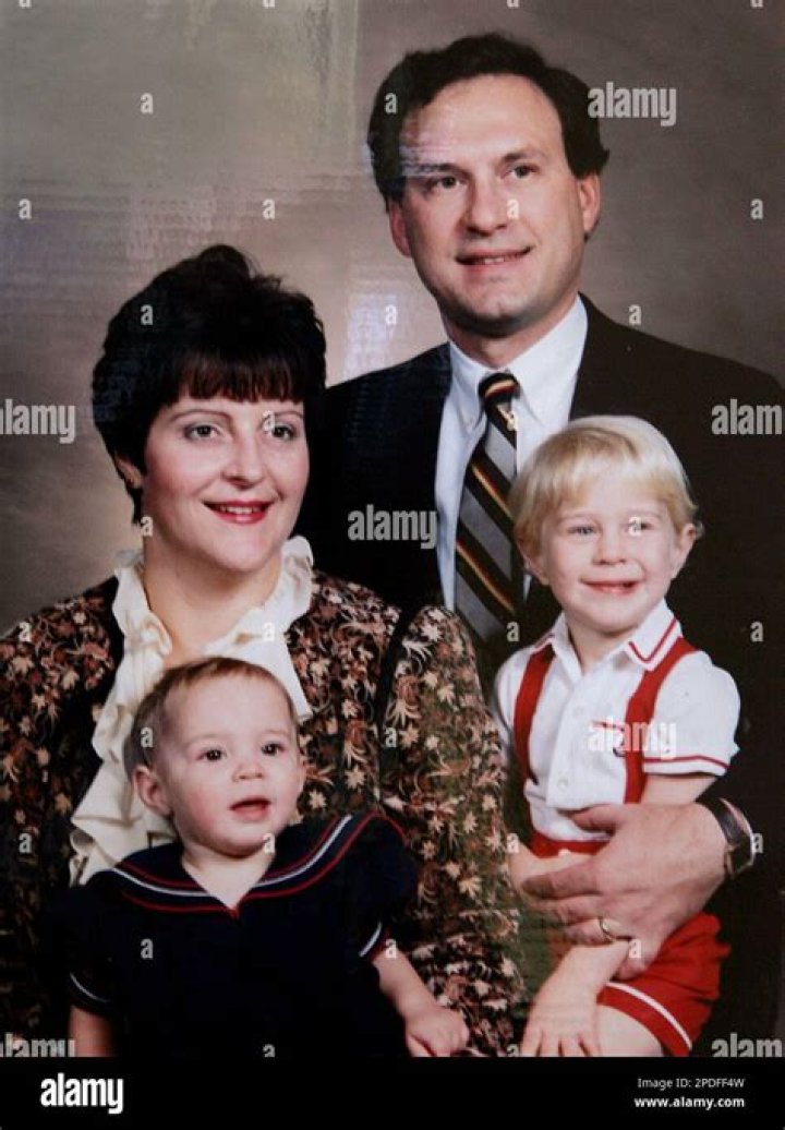 Samuel Alito Family, Wife, Children, Parents, Siblings