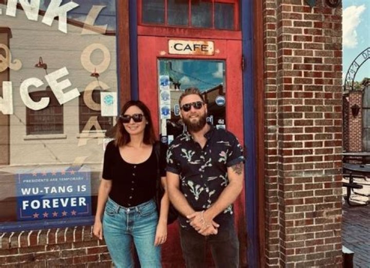 Sarah Kelly (Anchor) Bio, Age, DW News, Net Worth, Salary, Husband
