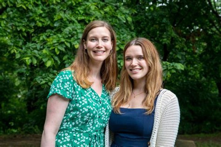 Sarah Snook Siblings: Two Sisters And A Brother Details