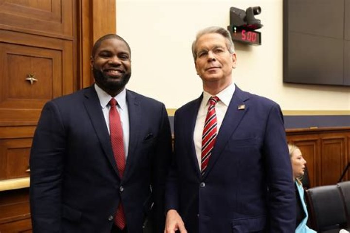 Scott Caan Height: How Tall Is Scott Caan?