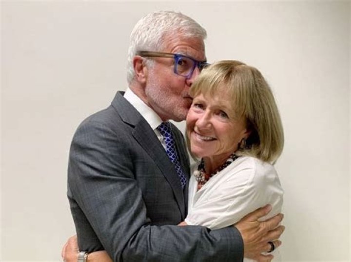 Steven Gundry net worth, age, height, wife, girlfriend, kids, biography, wiki