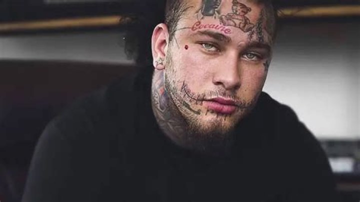 Stitches (rapper) Biography: Age, Wife, Haircut, Net Worth, New Songs, Height, Instagram, White, Wikipedia, Girlfriend, Children, Siblings