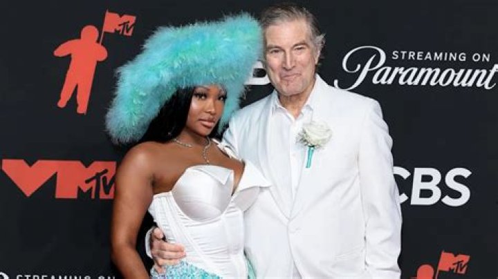 Summer Walker New Boyfriend LVRD Pharaoh, How Old Is Rapper Larry?