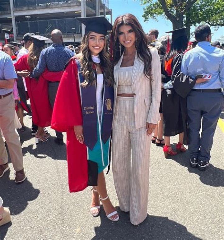 Teresa Giudice’s Net Worth, Biography, Career, Awards, Fact and Life Story