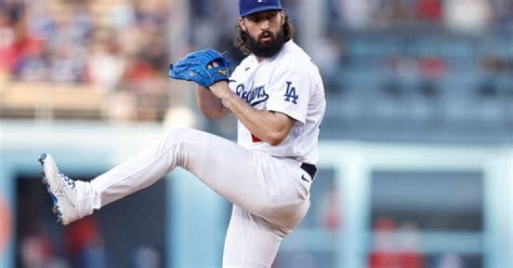 Tony Gonsolin Age, Nationality, Salary, ERA, Number, Contract, College