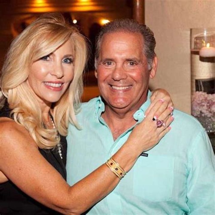 Tracey Kurland Age, Net Worth, Father – Stanford Kurland ( Trevor Engelson)