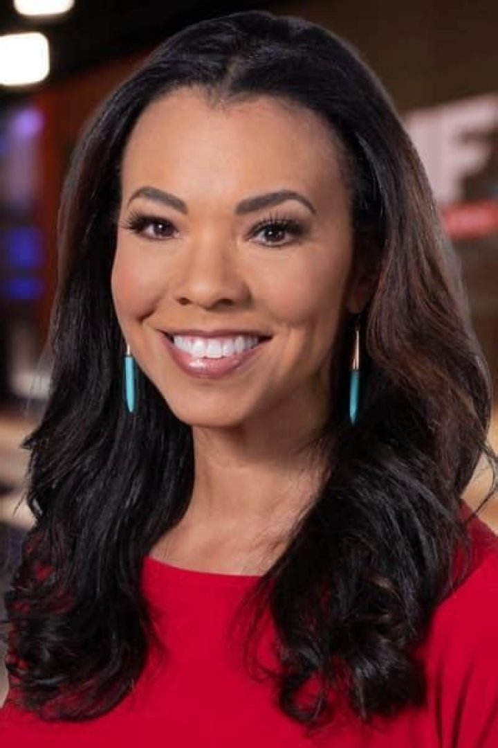 Tracye Hutchins Husband, Married, Net Worth, CBS, Age, Height, Kids, Bio