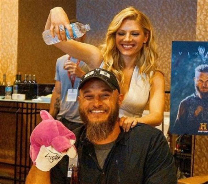 Travis Fimmel’s Net Worth, Age, Height, Weight, Girlfriend, Dating, Bio-Wiki