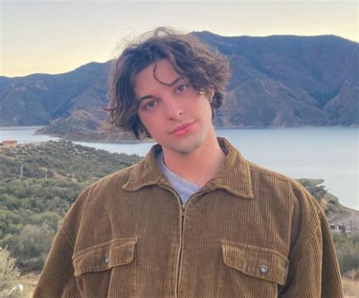 Troy Juliano Zarba Age? How old is Troy Zarba aka Zarbruh (TikTok) Height