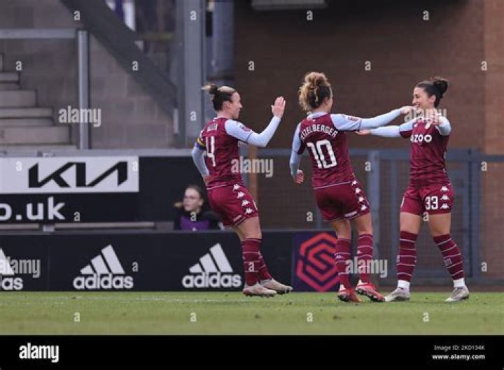 Turid Knaak Has A Partner Ramona Petzelberger On And Off The Field
