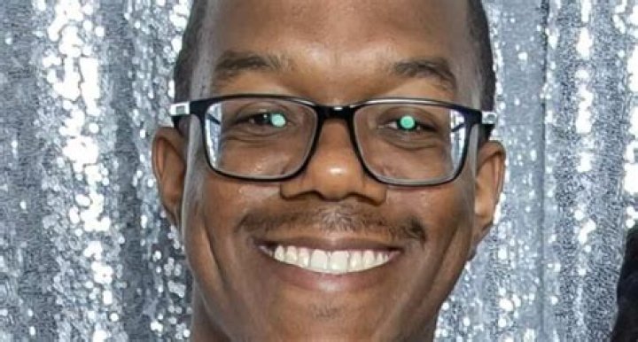 Urban Dictionary: What Does Fold Mean On TikTok? Folding Slang Meaning Explained