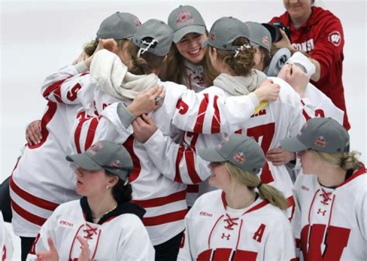 USA Hockey: Who Are Jesse Compher Parents? Her Brother J. T. Compher & Family Details
