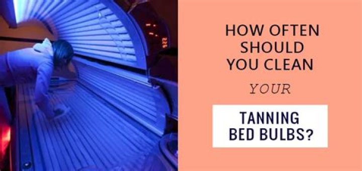 What do you clean tanning bed glass with