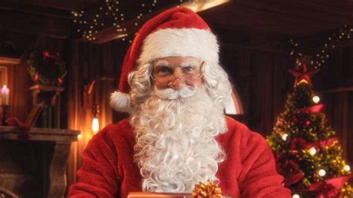 What does the real santa look like