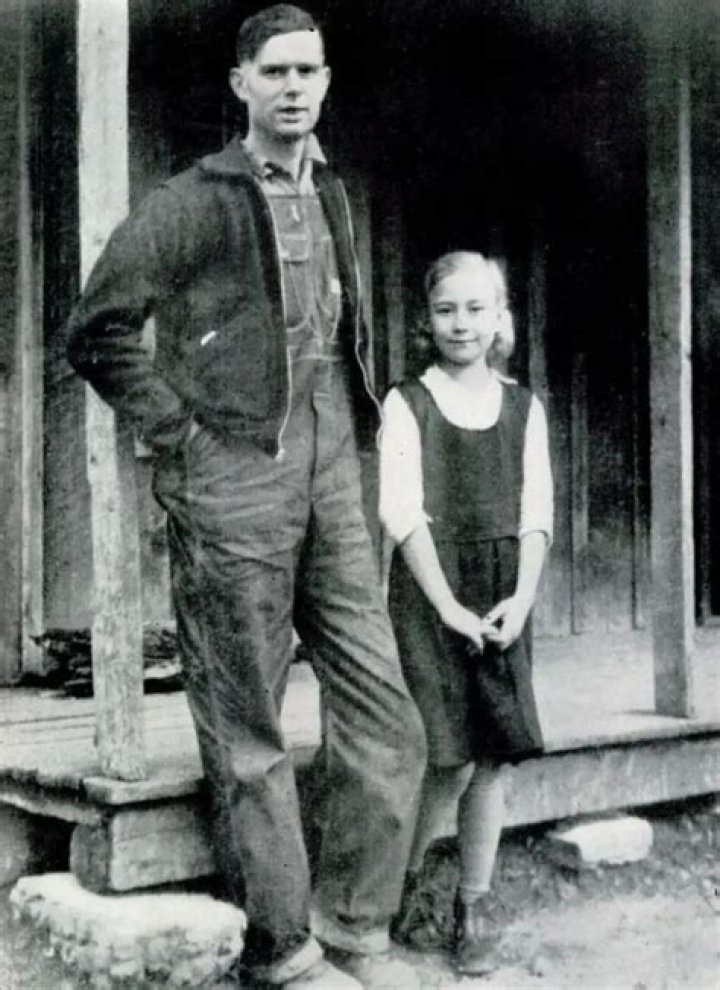 What Happened To Eunice Winstead? Charlie Johns Wife Who Got Married At 9