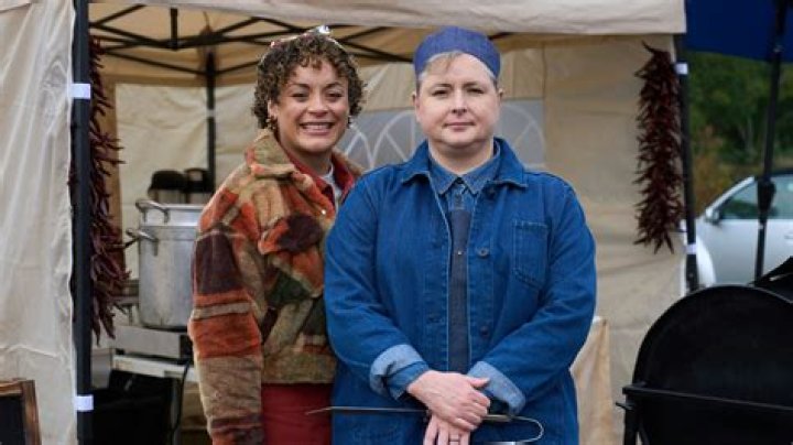 What Happened To Siobhan Mcsweeney Teeth? Everything About Holding Cast