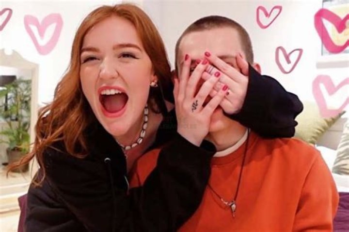 What Is Eleanor Neale’s Net Worth? Age, Boyfriend And Merch