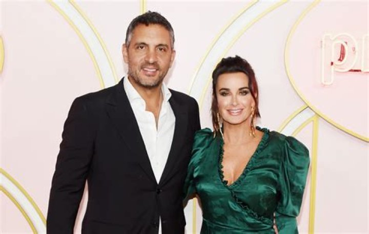What is Mauricio Umansky Net worth? Bio, Age, Daughters, Wife, Netflix