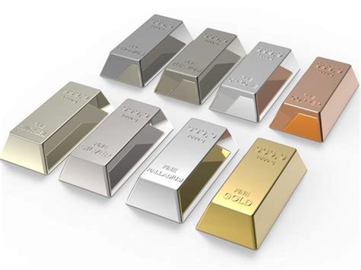 What is the Difference Between Silver and Platinum