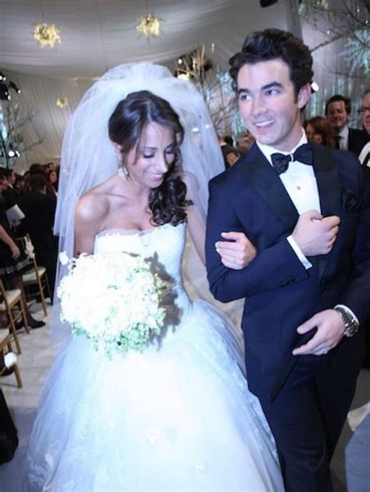When did Kevin Jonas get married?