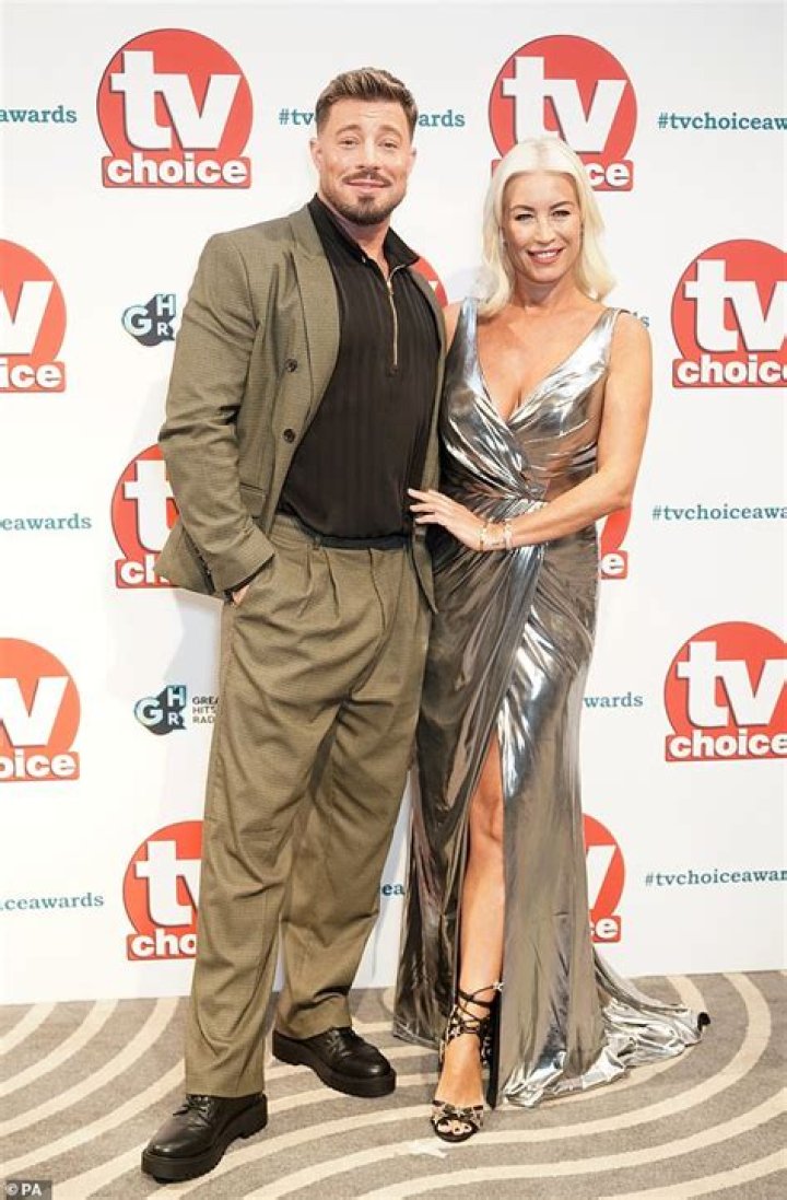 Where Is Claire Grainger Now? Everything On Duncan James Wife And Daughter
