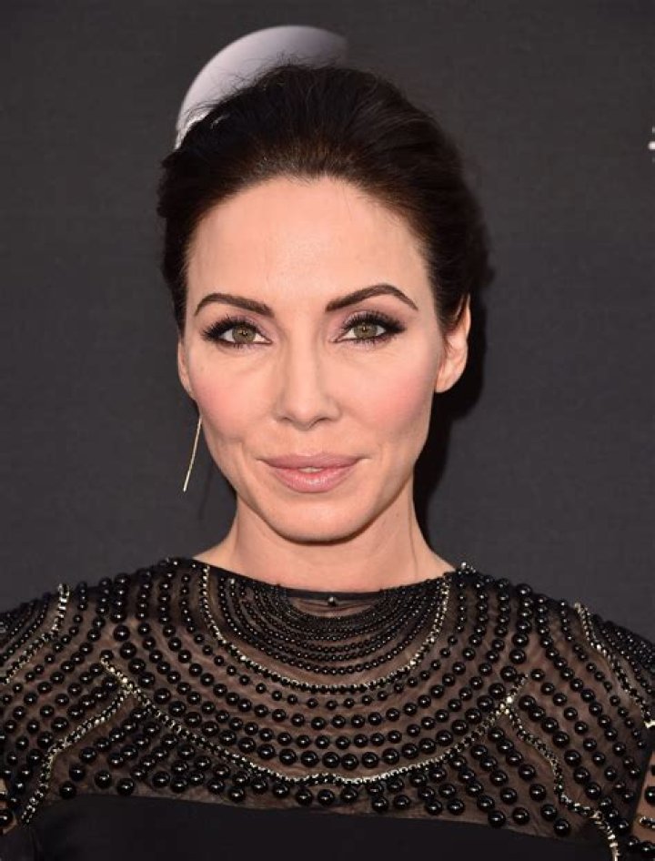 Whitney Cummings’s net worth, biography, fact, career, awards and life story