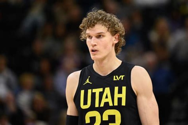 Who are Lauri Markkanens Parents? Lauri Markkanen Biography, Parents Name, Nationality and More
