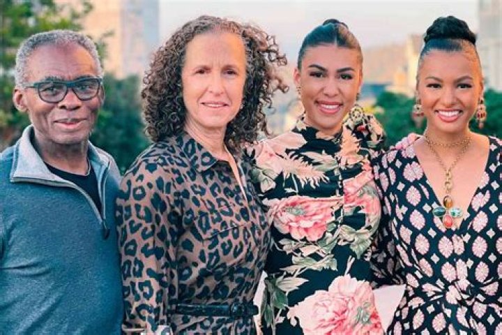 Who Are Malika Andrews Parents Mike And Caren Andrews? Family Sister And Net Worth