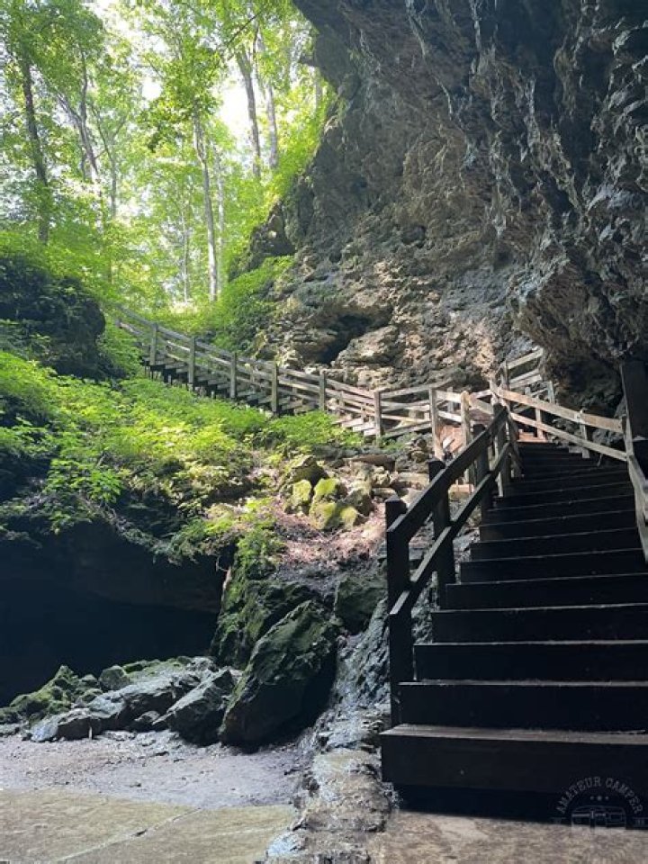 Who Is Anthony Orlando Sherwin, 23, From Nebraska? Tyler Schmidt Family Shot In Maquoketa Caves