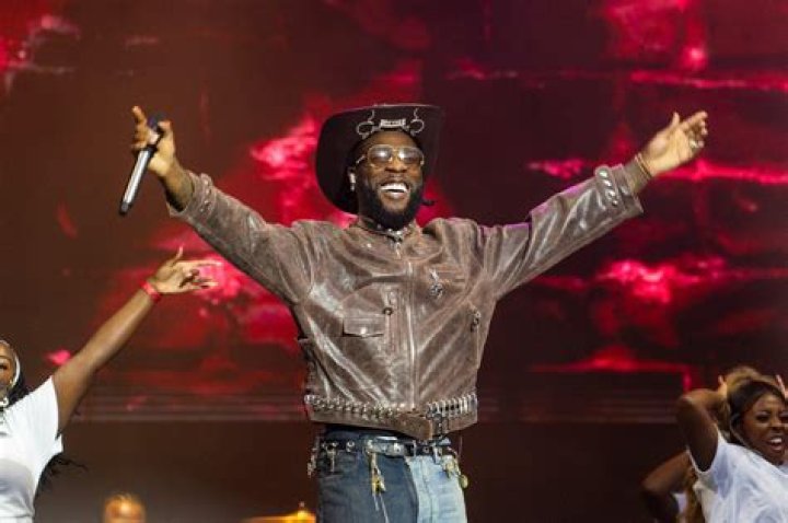 Who Is Burna Boy? A Look at the Biography, Age and Awards of the Star Musician