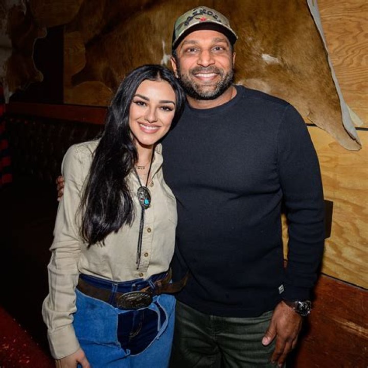 Who Is Fisher Stevens Wife Alexis Boom? Details To Know