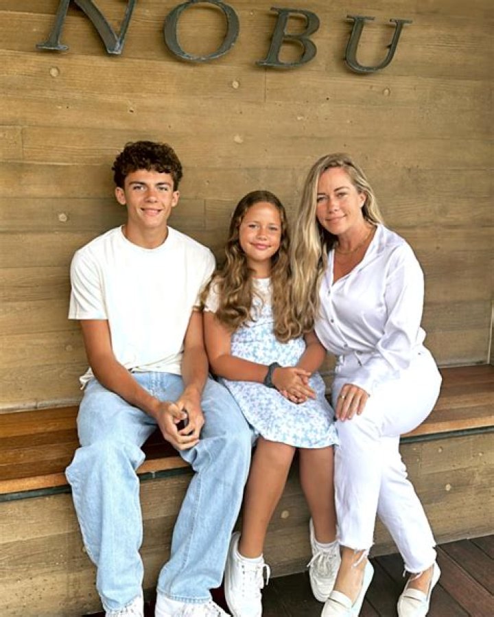 Who is Hank Baskett? Hank Baskett Bio, Age, Height, Career, Net Worth, Affair, Trivia, Life, Facts, Wife, Divorce, Religion, Ethnicity, Wiki