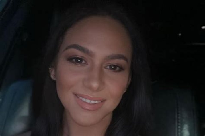 Who Is @indeashaaaa Aka Cece On Instagram? Everything To Know