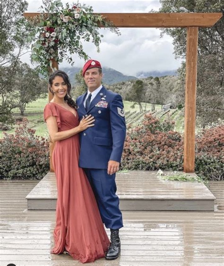 Who Is Janelle Rohner Tiktok? Age Husband and Instagram