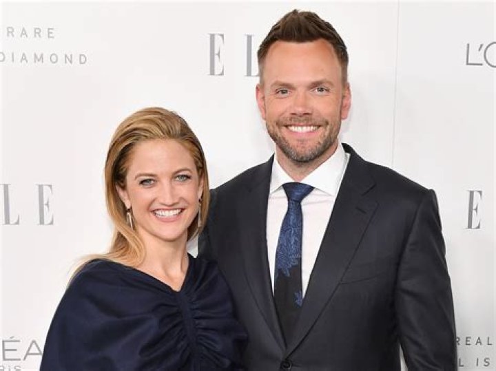 Who Is Joel McHale Brother? Details On Stephen McHale