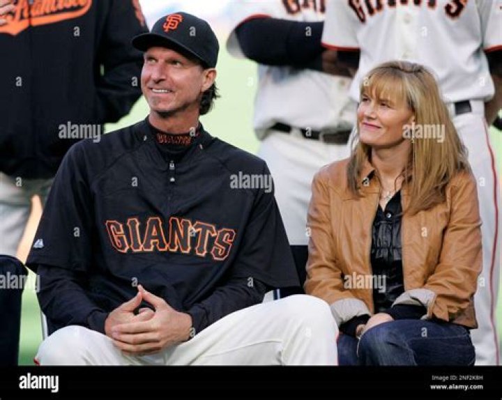 Who Is Jose Castro’s (Baseball) Wife Lisa?