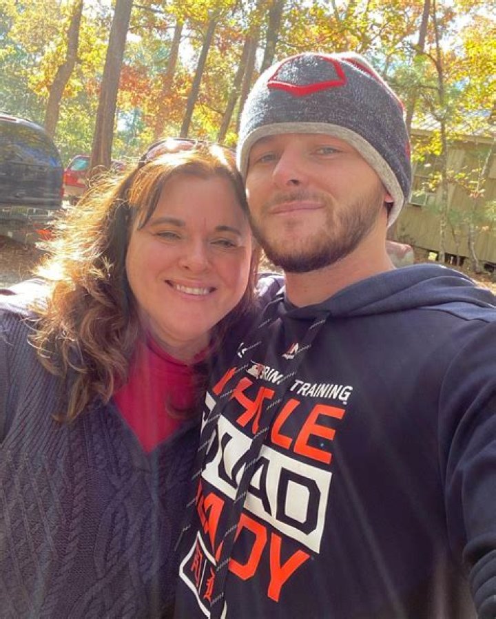 Who Is Kolton Stewart Girlfriend Julie Beaumaster? Meet The Couple On Instagram