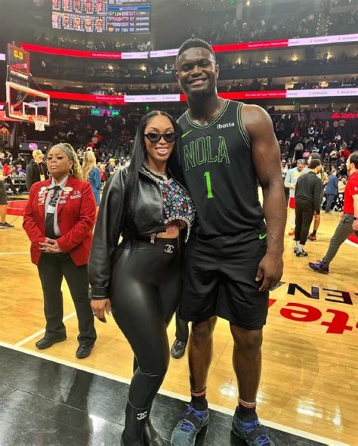 Who Is Laisha Nailea Martinez? Manatreed Accuser Photos On Instagram