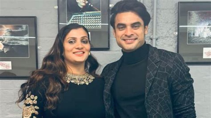 Who Is Lidiya Tovino? Everything To know About Tovino Thomas Wife