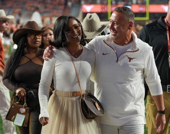 Who Is Loreal Smith Sarkisian? Meet Steve Sarkisian Wife On Instagram
