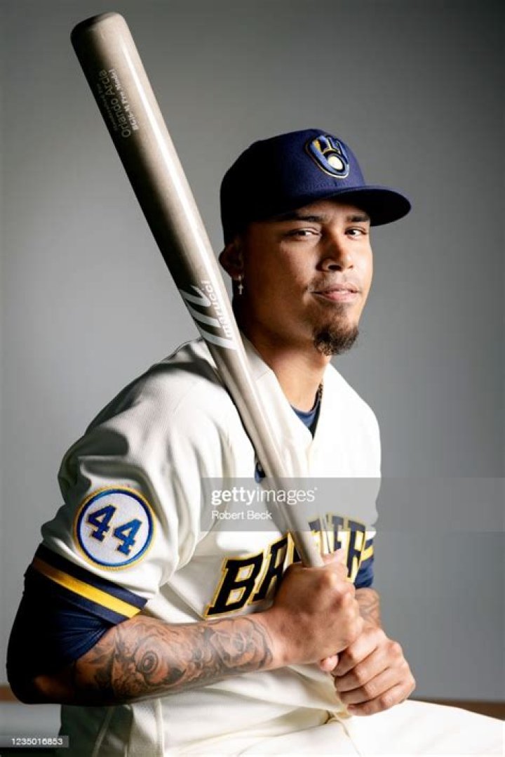 Who Is Orlando Arcia’s Wife Elena? Meet Orlando Arcia’s Twin Daughters