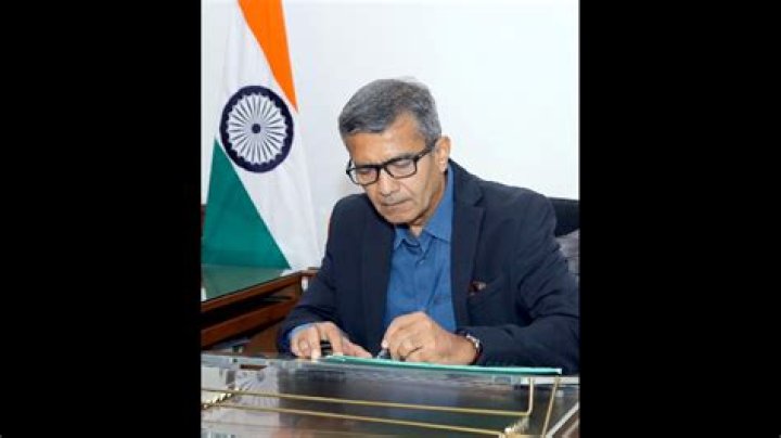 Who is Rajesh Hamal? See Net-worth, Quote, Awards, Fact, Wiki