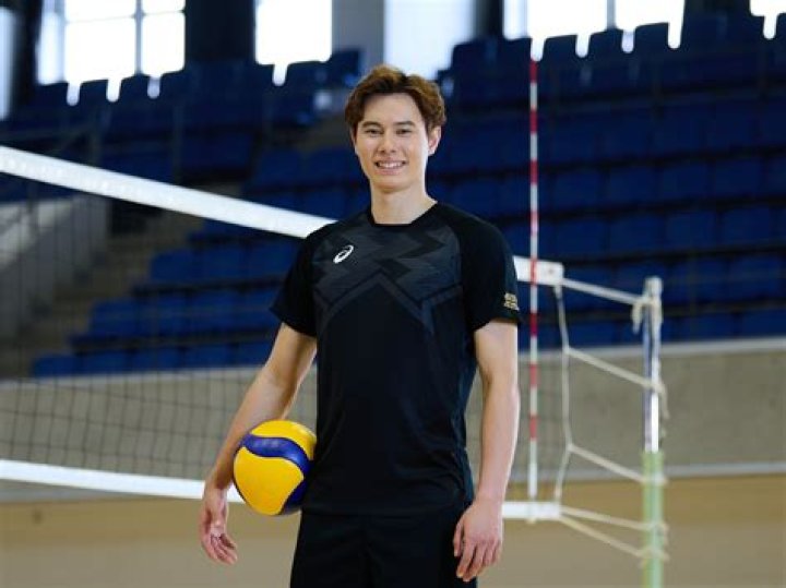 Who Is Ran Takahashi Dating? Volleyball Player Body Measurements